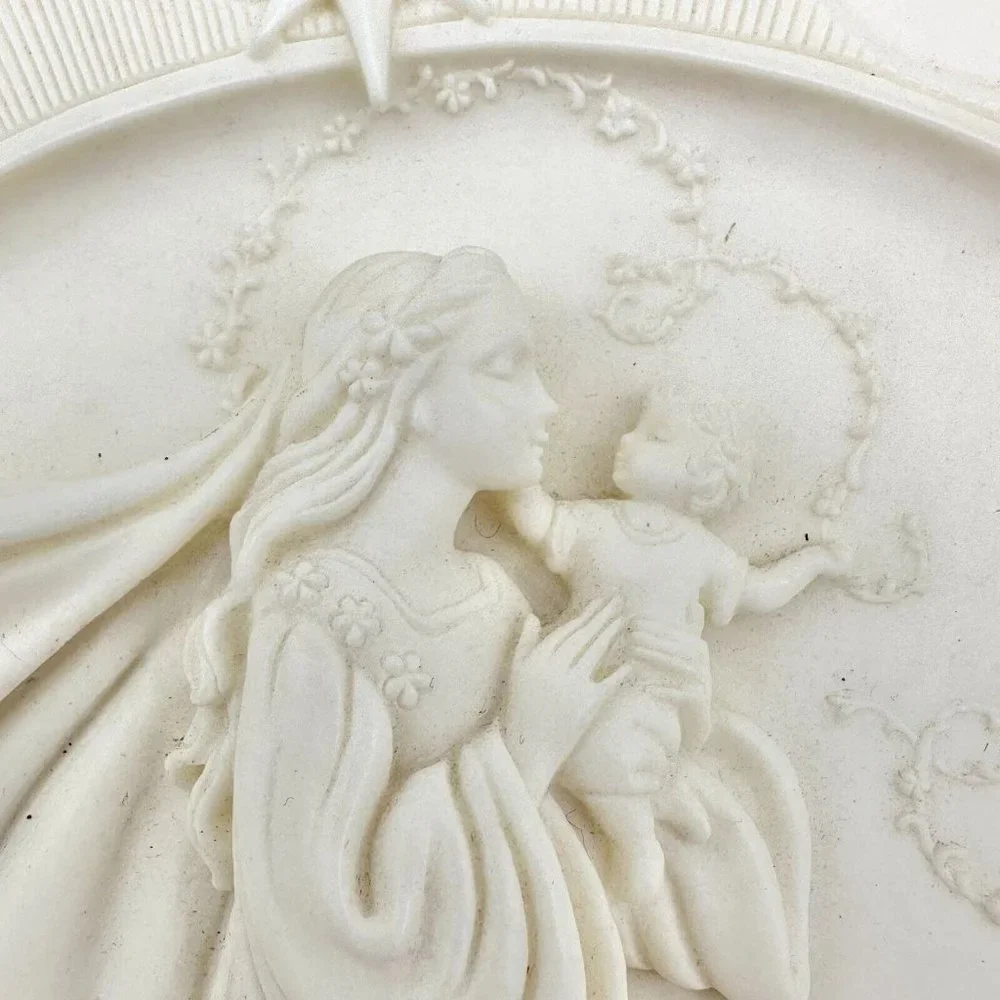 Vintage 1998 Faro Plate 8 inch Round Beige Joyful Promise No. 9A1625 Millennium